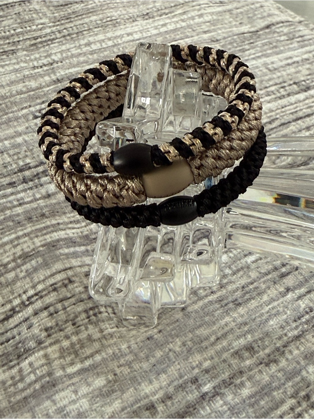 Authentic original KKNEKKI
hair ties. Set of 3 (2 slim, 1 regular)